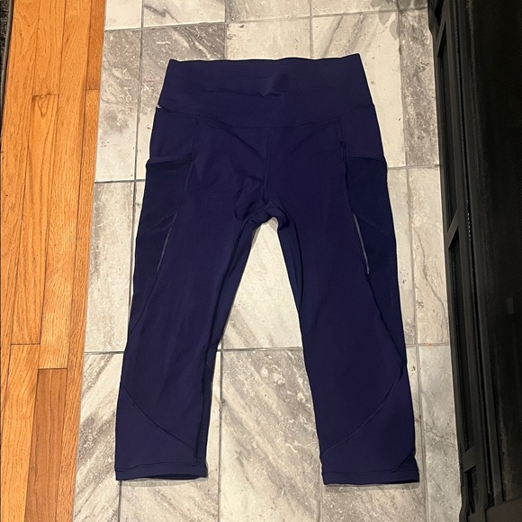 lululemon athletica Deep Blue Leggings - Picture 2 of 7